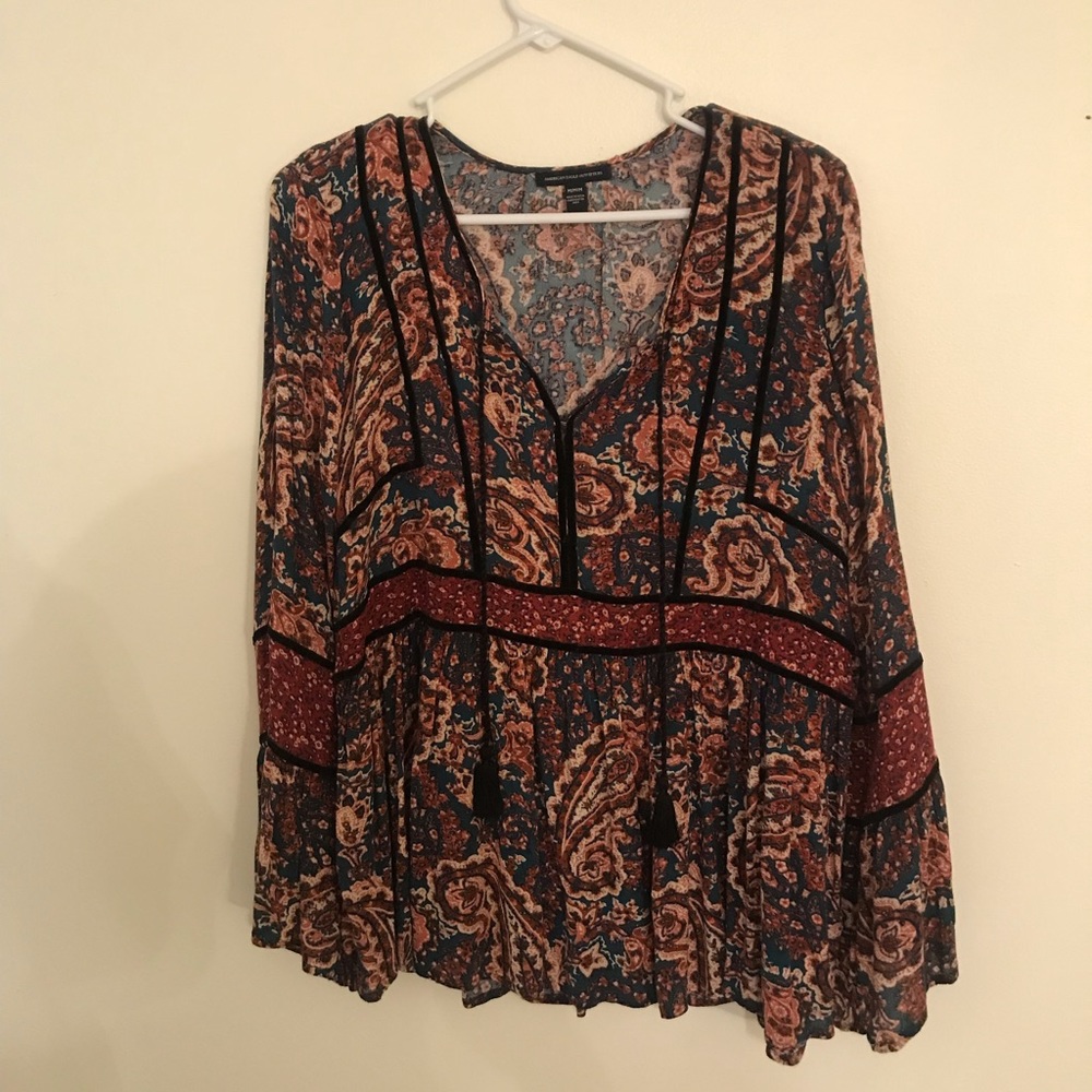 American Eagle Boho floral blouse